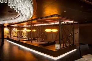 Ristorante giapponese a bordo di una nave da crociera fotografato da Betulla Studio per IVM